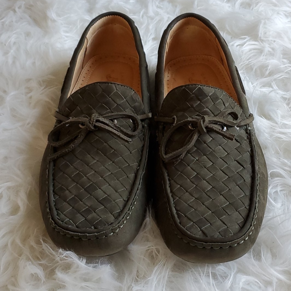 Casual shoes